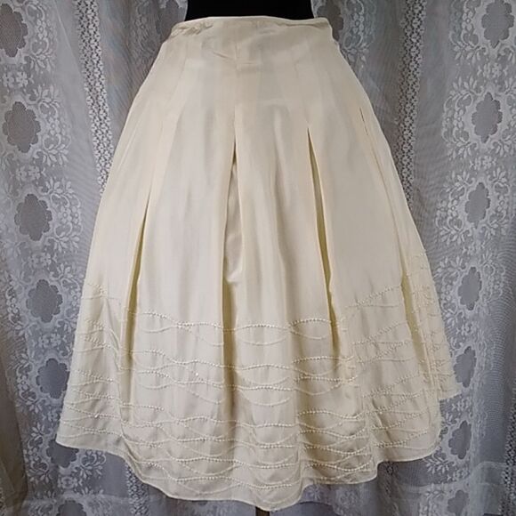 TALBOTS SILK 100% WOMEN'S SKIRT SIZE 12 COLOR CREAM - Picture 6 of 11